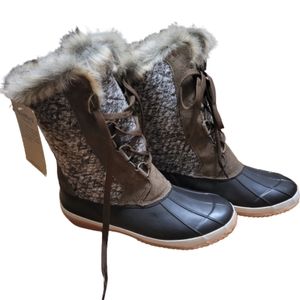 BearPaw Esme Waterproof Boot Women's Size 10 NWT